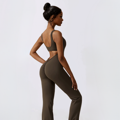 Side photograph of fitness model showcasing the ruching and butt enhancing details of the Samara Jumpsuit from Vibras Activewear.